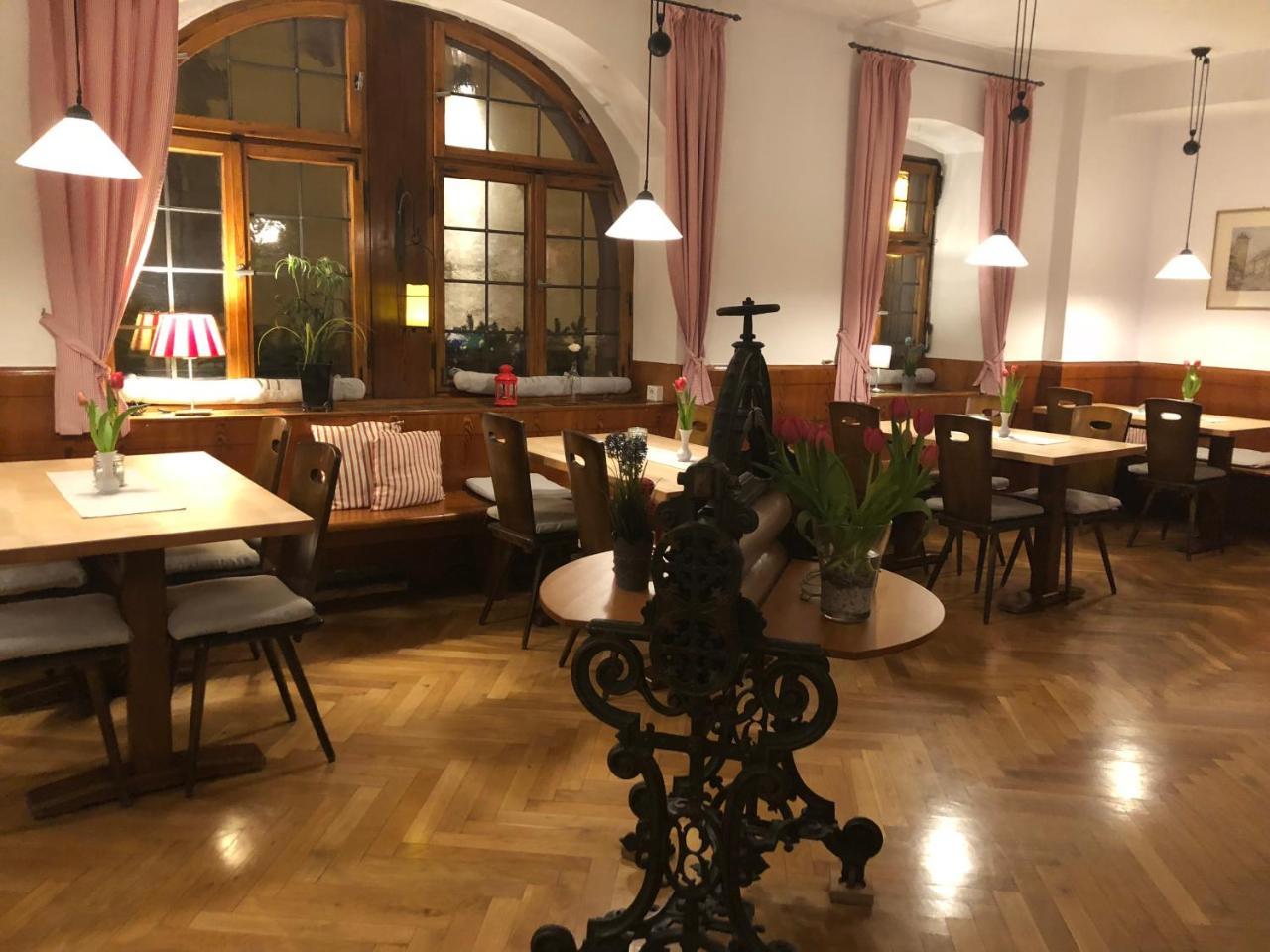 Gasthof Baeren Ochsenfurt Εξωτερικό φωτογραφία