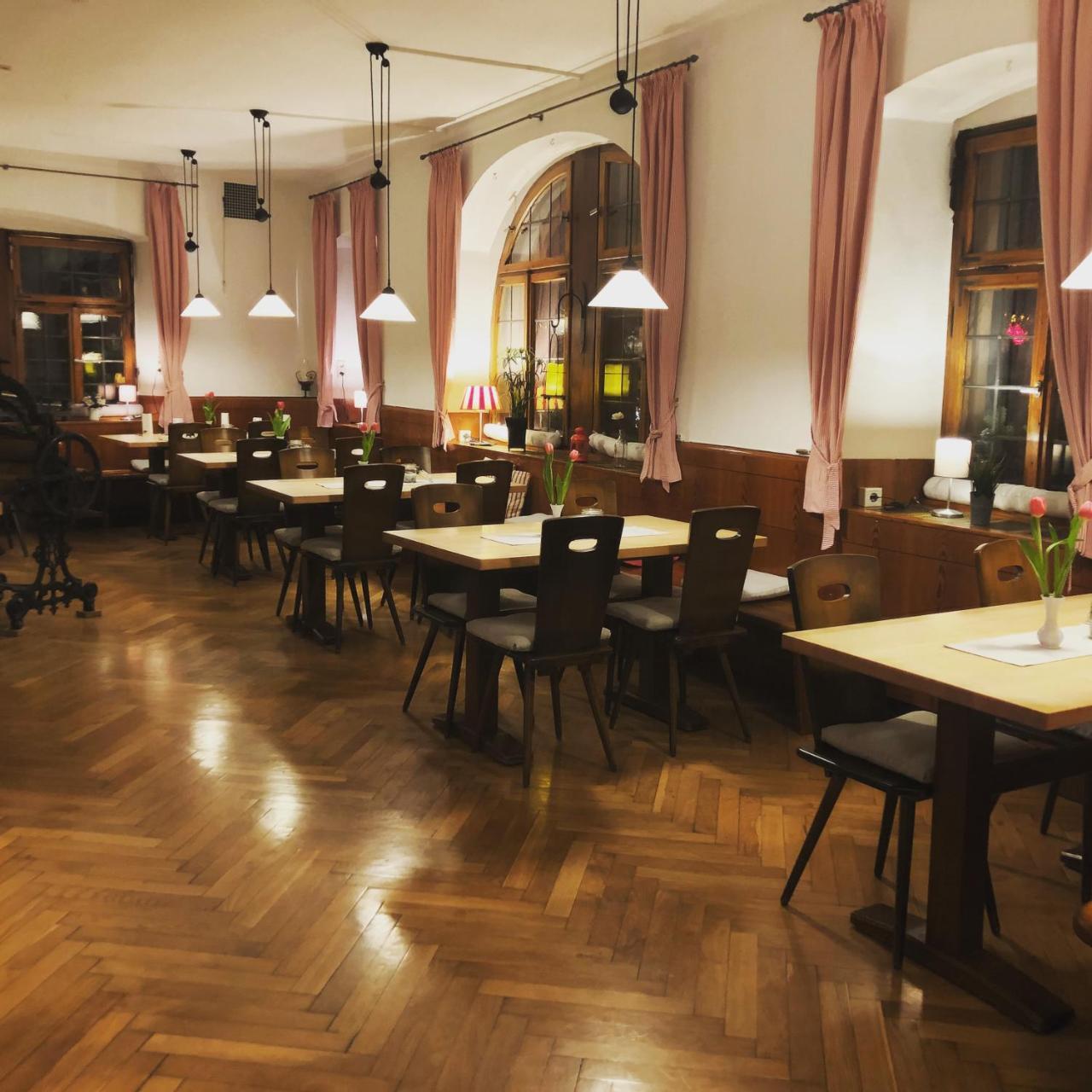 Gasthof Baeren Ochsenfurt Εξωτερικό φωτογραφία